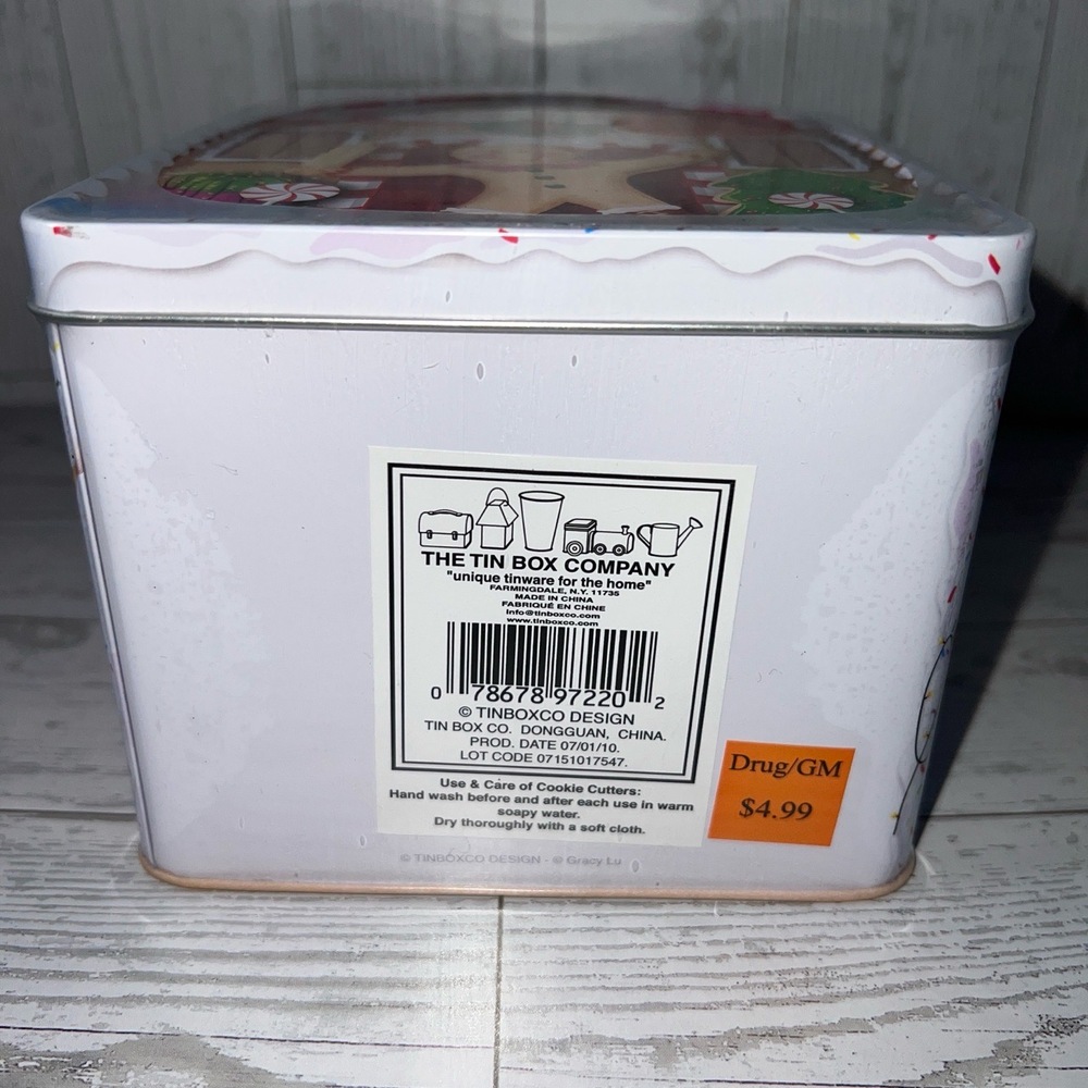 2 Tin Box Company Gingerbread House Tin w/Baking Recipe & Cookie Cutter Included - Picture 11 of 11
